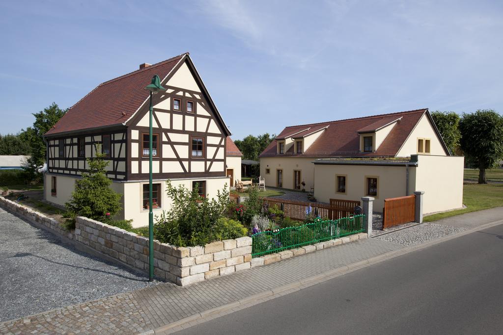 Pension Alte Schmiede Zabeltitz ภายนอก รูปภาพ