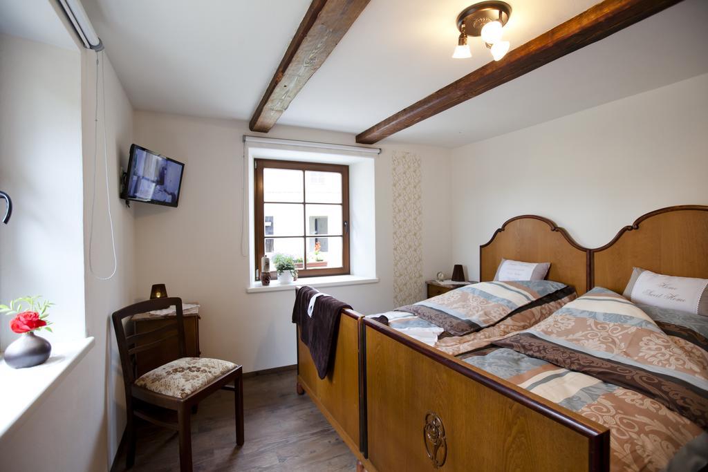 Pension Alte Schmiede Zabeltitz ห้อง รูปภาพ