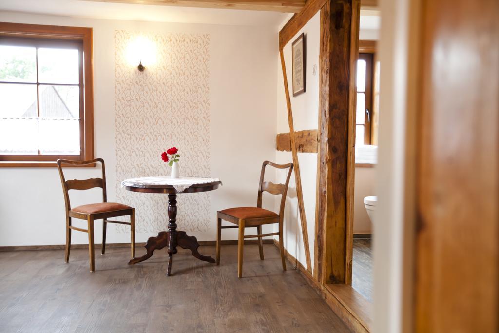 Pension Alte Schmiede Zabeltitz ห้อง รูปภาพ
